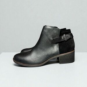 🌻NEW Korks Sonya Black Leather & Suede Ankle Boots Size 8